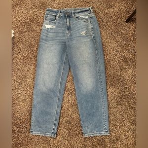 AE Straight Mom Jean size 8 short